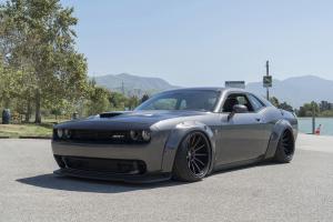 Dodge Challenger SRT on Forgiato Wheels (Undice-ECL) 2018 года
